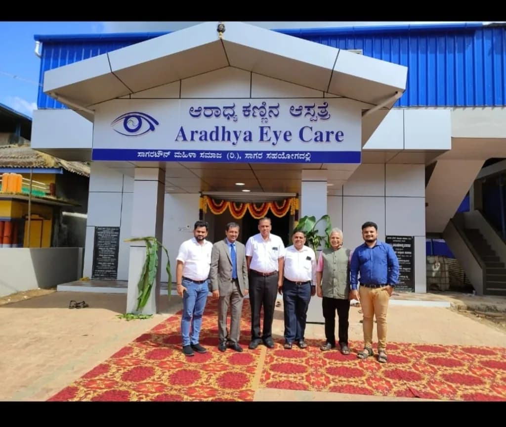 Aaradhya Eye Care team at the main clinic entrance